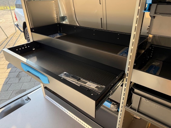 Vehicle image 12 Vehicle image 12