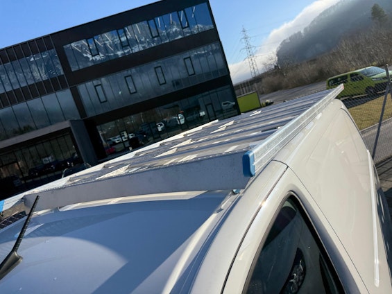 Vehicle image 3 Vehicle image 3