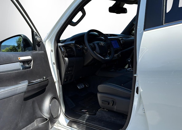 Vehicle image 26 Vehicle image 26