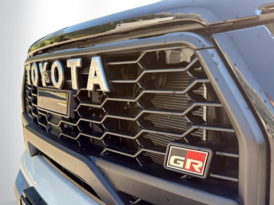 Vehicle image 27 Vehicle image 27