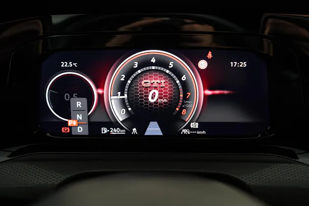 VW Golf VIII 2.0 TSI GTI DSG