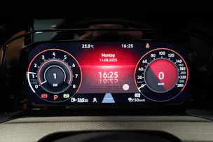 VW Golf VIII 2.0 TSI GTI DSG