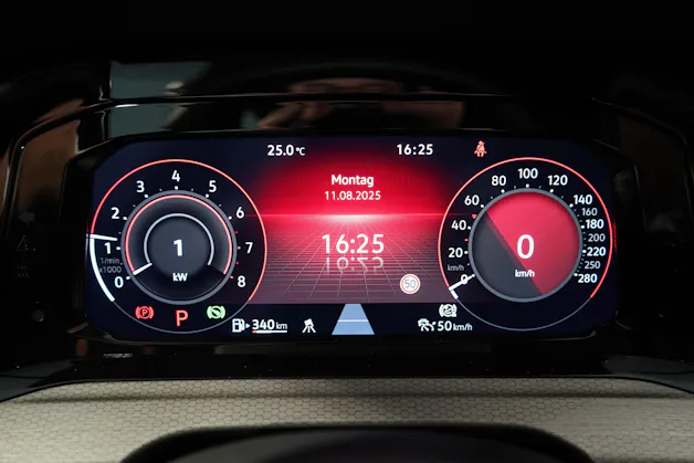 VW Golf VIII 2.0 TSI GTI DSG