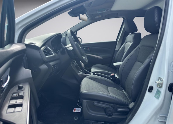 Vehicle image 24 Vehicle image 24