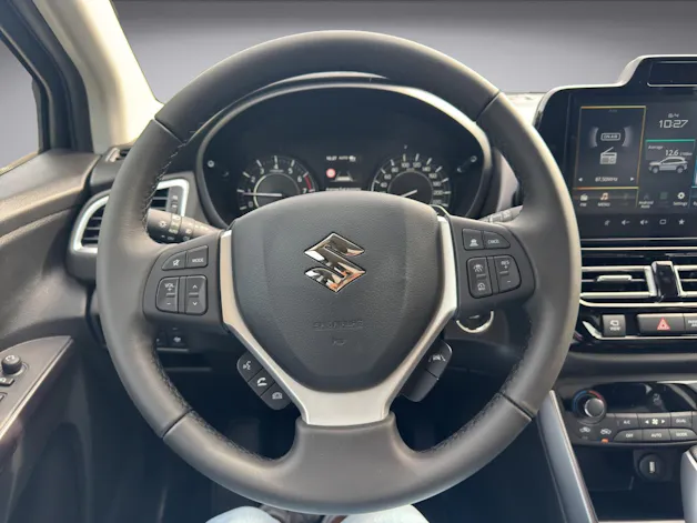 Suzuki S-Cross 1.4 T Compact Top Hybrid 4x4