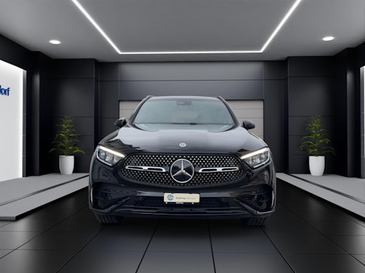 MERCEDES-BENZ GLC 300 AMG Line 4matic 3
