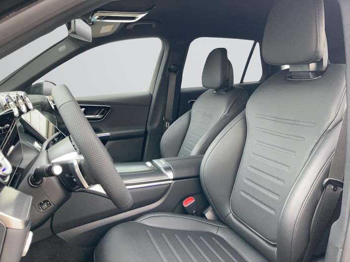 Vehicle image MERCEDES-BENZ GLC 300