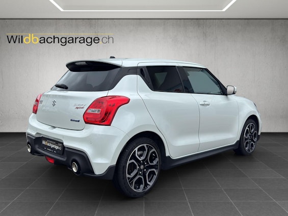 Vehicle image 4 Vehicle image 4