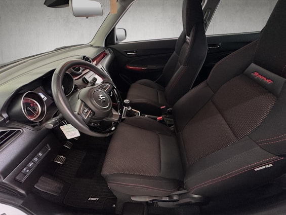 Vehicle image 9 Vehicle image 9