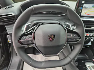 Peugeot 2008 1.2 Hybrid Allure Premium