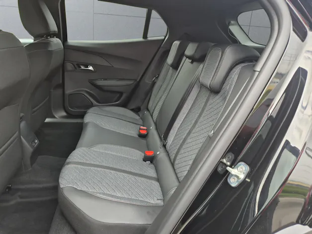 Peugeot 2008 1.2 Hybrid Allure Premium