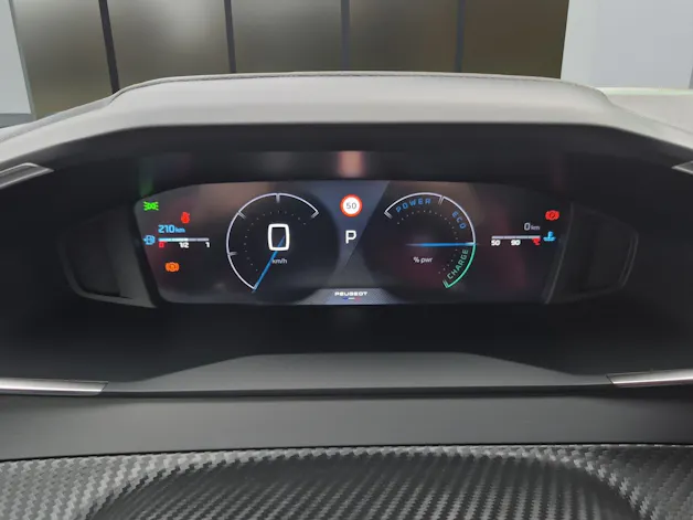 Peugeot 2008 1.2 Hybrid Allure Premium