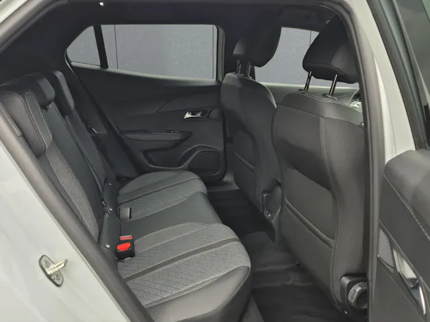 Peugeot 2008 1.2 Hybrid Allure Premium