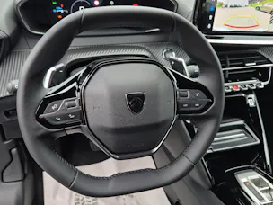 Peugeot 2008 1.2 Hybrid Allure Premium
