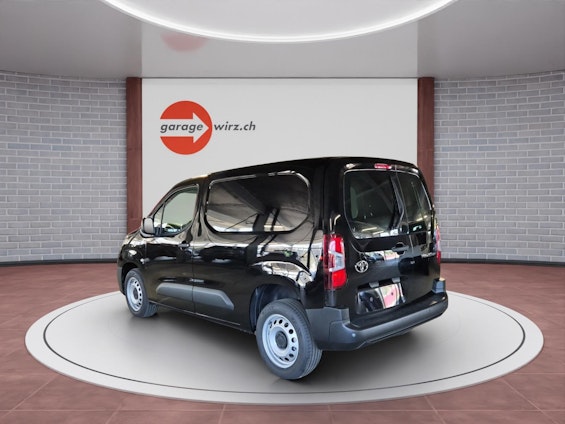 Vehicle image 2 Vehicle image 2