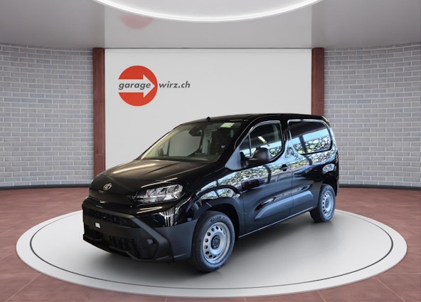 First vehicle image First vehicle image