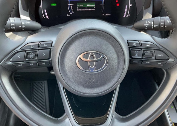 Vehicle image 3 Vehicle image 3