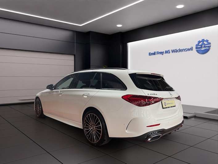 Vehicle image MERCEDES-BENZ C 220