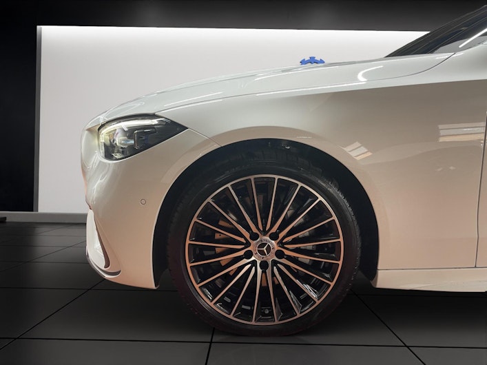 Vehicle image MERCEDES-BENZ C 220