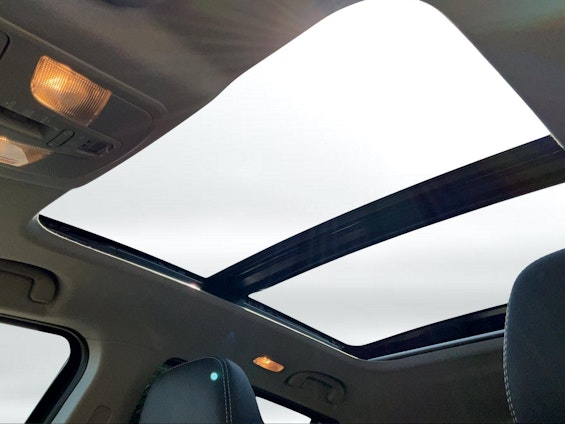 Vehicle image 6 Vehicle image 6