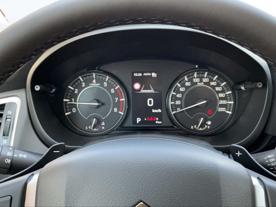 Vehicle image 3 Vehicle image 3