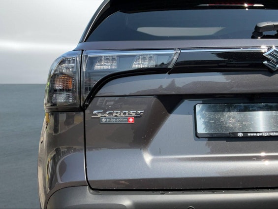 Vehicle image 25 Vehicle image 25