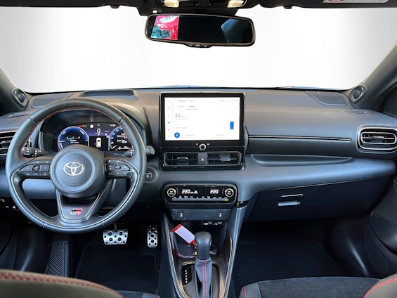 Vehicle image 7