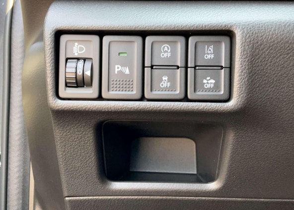 Vehicle image 6 Vehicle image 6