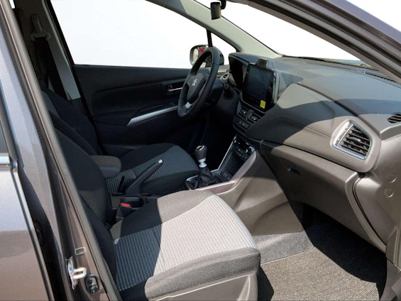 Vehicle image 9 Vehicle image 9