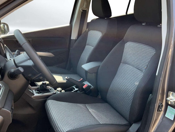 Vehicle image 7 Vehicle image 7