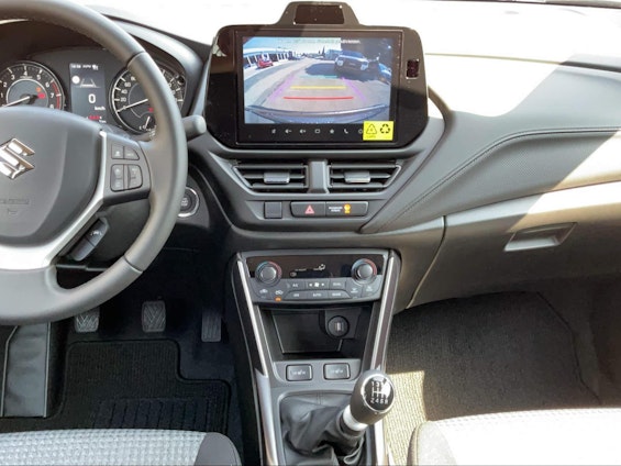 Vehicle image 4 Vehicle image 4