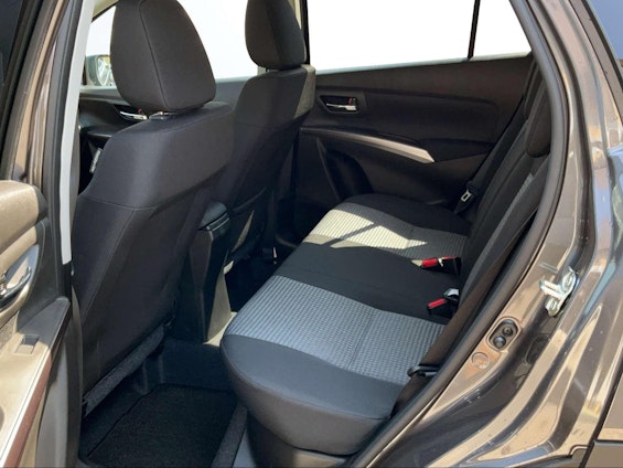 Vehicle image 8 Vehicle image 8