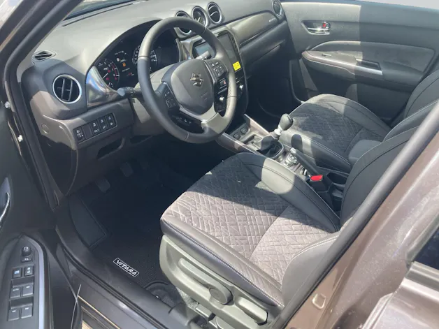Suzuki Vitara 1.4 T Compact Top Hybrid 4x4