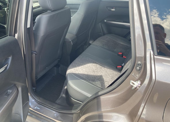 Vehicle image 7 Vehicle image 7