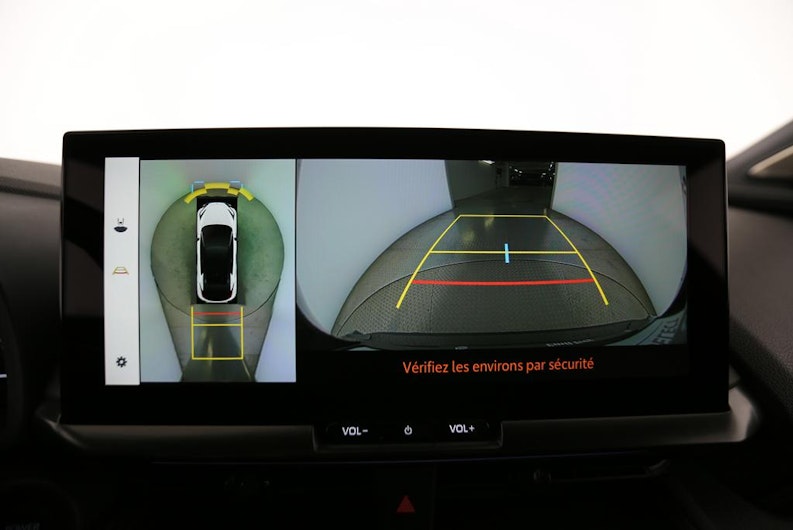 Vehicle image TOYOTA C-HR