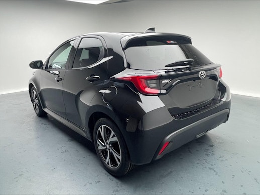 TOYOTA Yaris 1.5 VVT-i HSD Trend 3