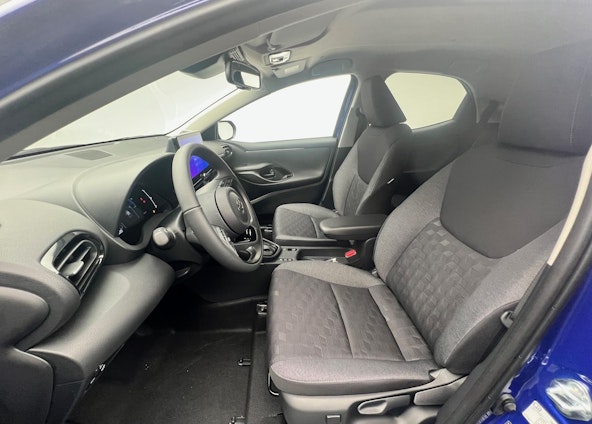 Vehicle image 8 Vehicle image 8