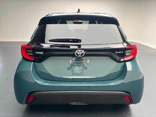 TOYOTA Yaris 1.5 VVT-i HSD Trend 3