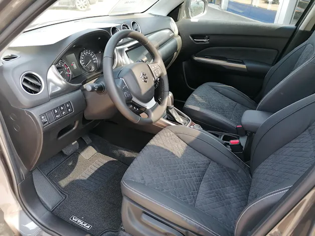Suzuki Vitara 1.4 T Compact Top Hybrid 4x4
