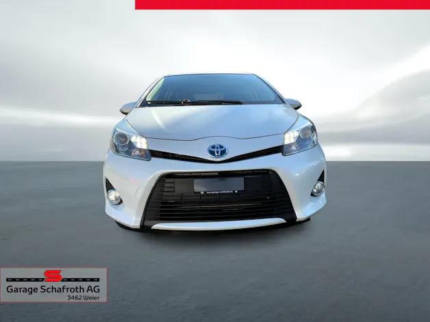Toyota Yaris 1.5 VVT-i HSD Sol