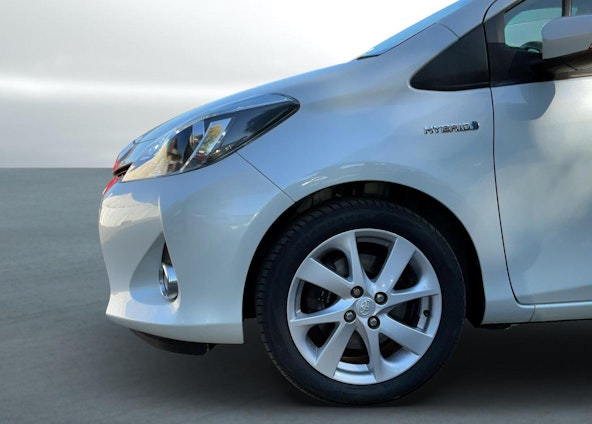 Vehicle image 15 Vehicle image 15