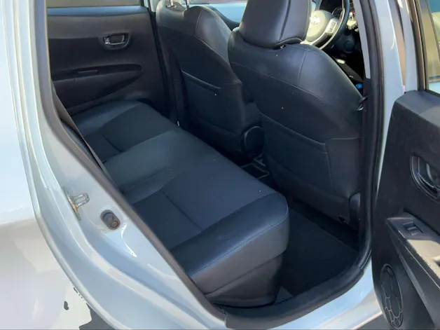 Toyota Yaris 1.5 VVT-i HSD Sol