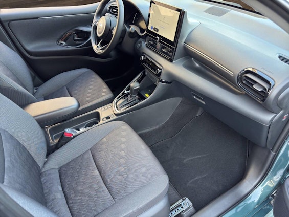 Vehicle image 6 Vehicle image 6