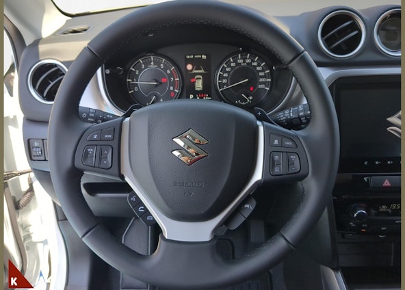 Vehicle image 9 Vehicle image 9