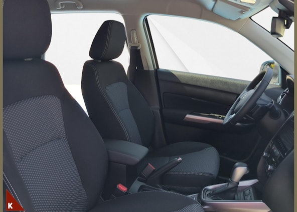 Vehicle image 17 Vehicle image 17