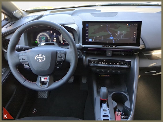 Vehicle image 13 Vehicle image 13