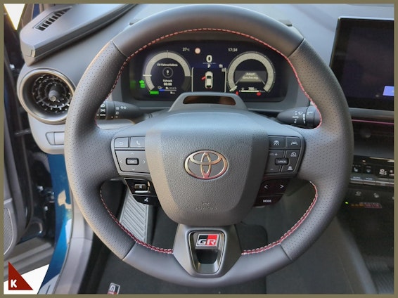 Vehicle image 9 Vehicle image 9