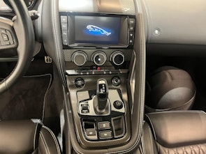 Vehicle image JAGUAR F-Type Convertible 5.0 V8 Project7