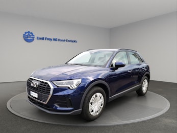 Vehicle image AUDI Q3 2.0 35 TDI quattro S-Tronic Vehicle image AUDI Q3 2.0 35 TDI quattro S-Tronic