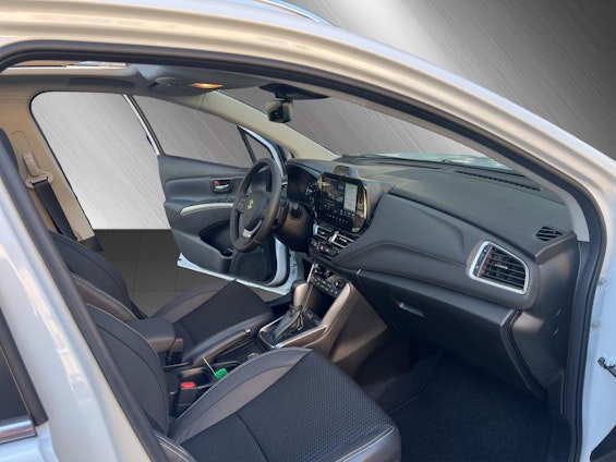 Vehicle image 10 Vehicle image 10